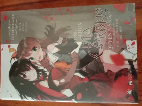 Bìa rất rất đẹp, rất bắt mắt, màu đẹp... Nói chung là rất hài lòng
Giao hàng nhanh nữa, mới đặt hôn trước hôm sau giao liền