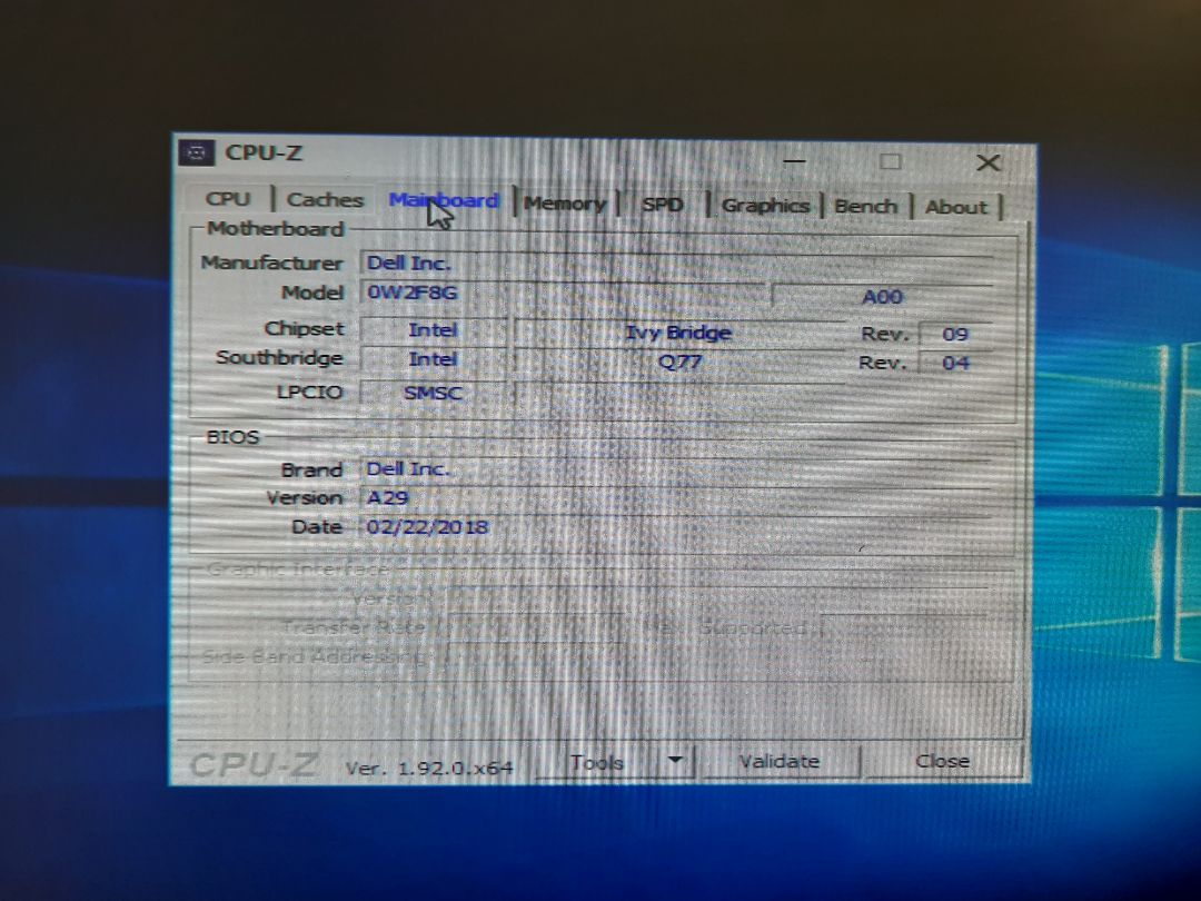 dòng này to hơn 7010. mình đang dùng dell đồng bộ 7010,nhưng cái này to hơn nhiều. máy chạy ổn định, tạm thời chưa có vấn đề.
vấn đề ở chỗ đóng gói, hàng đóng gói cho được 1 tấm xốp nhỏ. vận chuyển có nhiều vết trầy nhỏ. mong shop khắc phục đóng gói, vì bất cứ hàng gì cũng sợ khâu vận chuyển.
