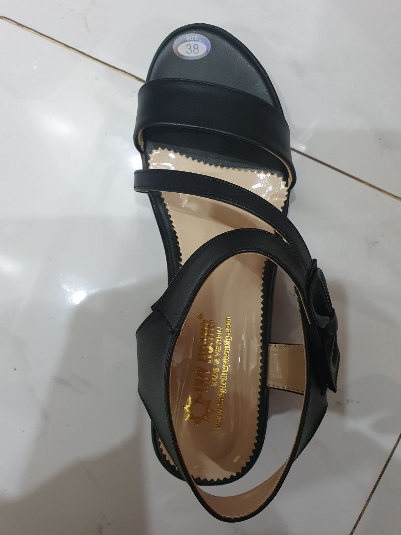 đóng gói cẩn thận, hàng mới giống hình, sản phẩm nhẹ