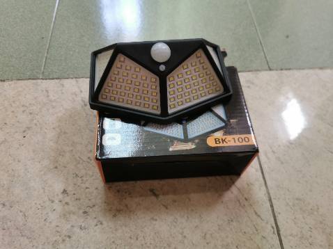 Đóng gói kỹ, giao hàng nhanh, đèn hoạt động tốt