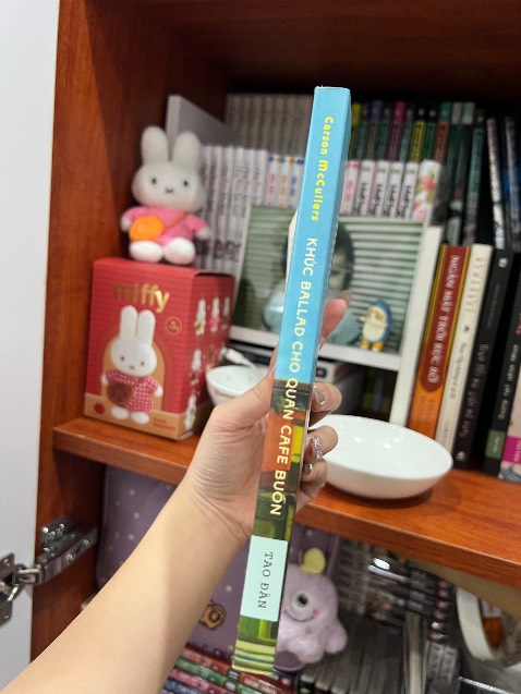 giá sách tiki được ưu đãi nên mình thích lắm giao hàng nhanh đóng gói ok đọc thử cuốn này trước khi mua cuốn trái tim là thợ săn cô đơn