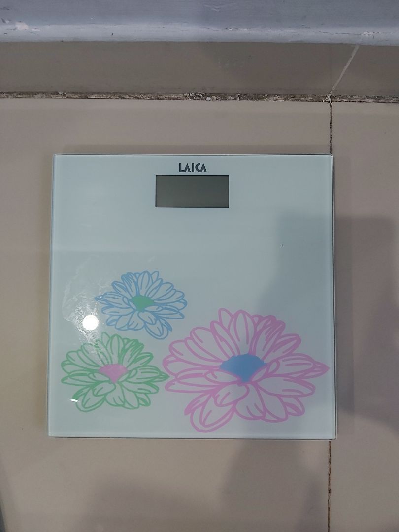 Cân đẹp, chuẩn, chắc chắn, giao hàng nhanh, gói hàng cẩn thận.