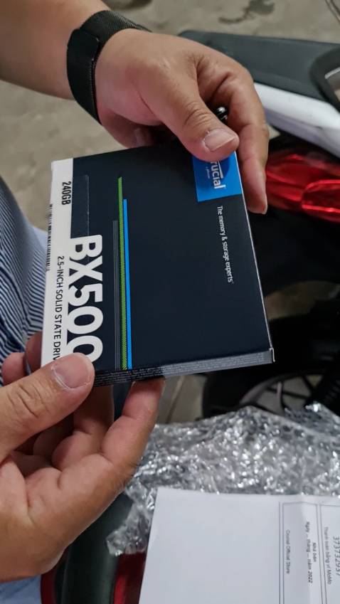 Hàng chuẩn đẹp mới tinh có kèm quà tặng áo thun luôn.cảm ơn shop.