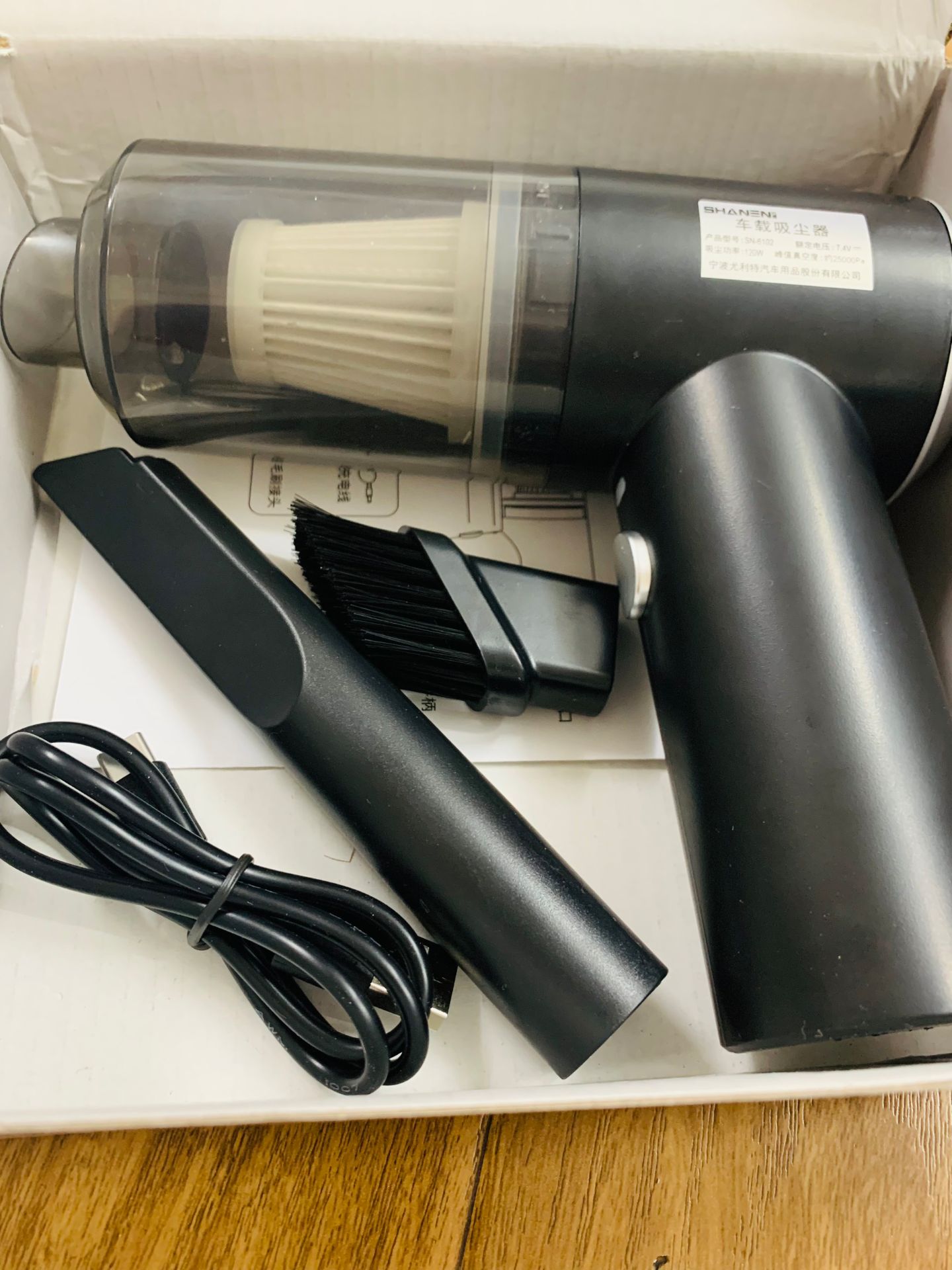 Sản phẩm ok nhé shop. Máy hút khoẻ, cầm đầm tay, chất liệu hoàn thiện tốt. Máy dùng đa năng, tiện lợi. Đúng máy mình tìm lâu này. Sẽ ủng hộ shop thêm