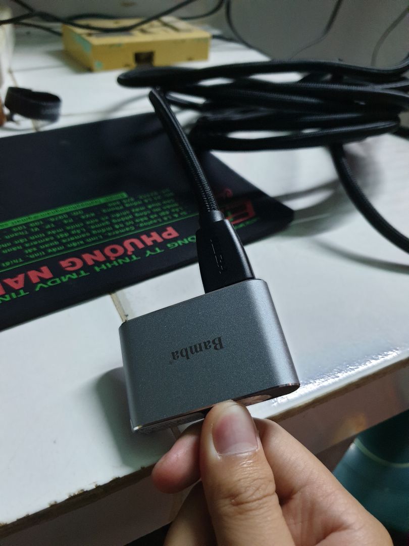 Hàng nguyên seal. Mình dùng samsung note 9 kết nối samsung dex thì chập chờn, kết nối được 1 lúc thì bị mất kết nối, thử lại rất nhiều lần nhưng không khá hơn được.