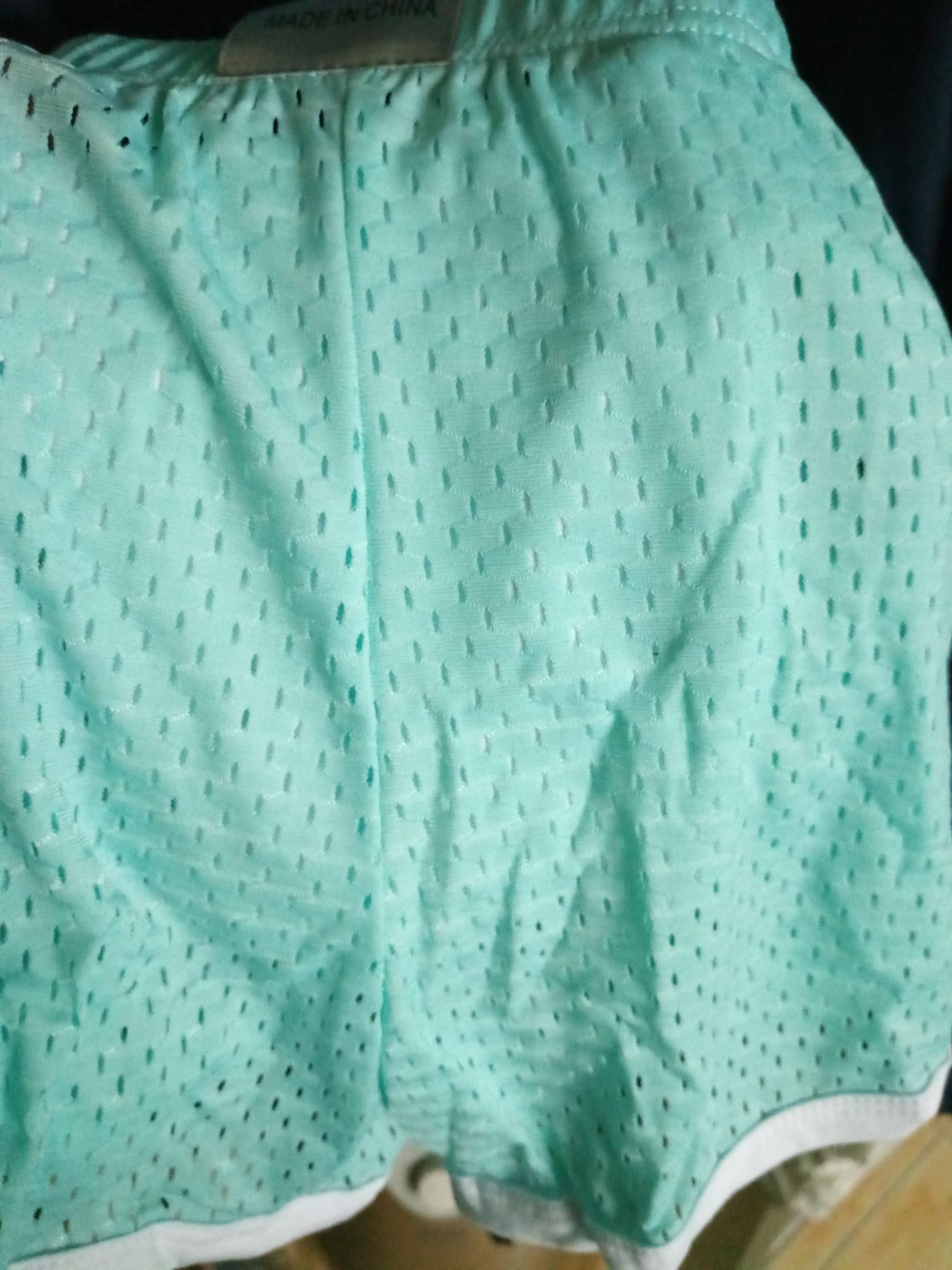 Vải mặc cảm thấy rất thoáng mát & gợi cảm, rất thích hợp để mặc ở nhà hoặc khi đi ngủ!