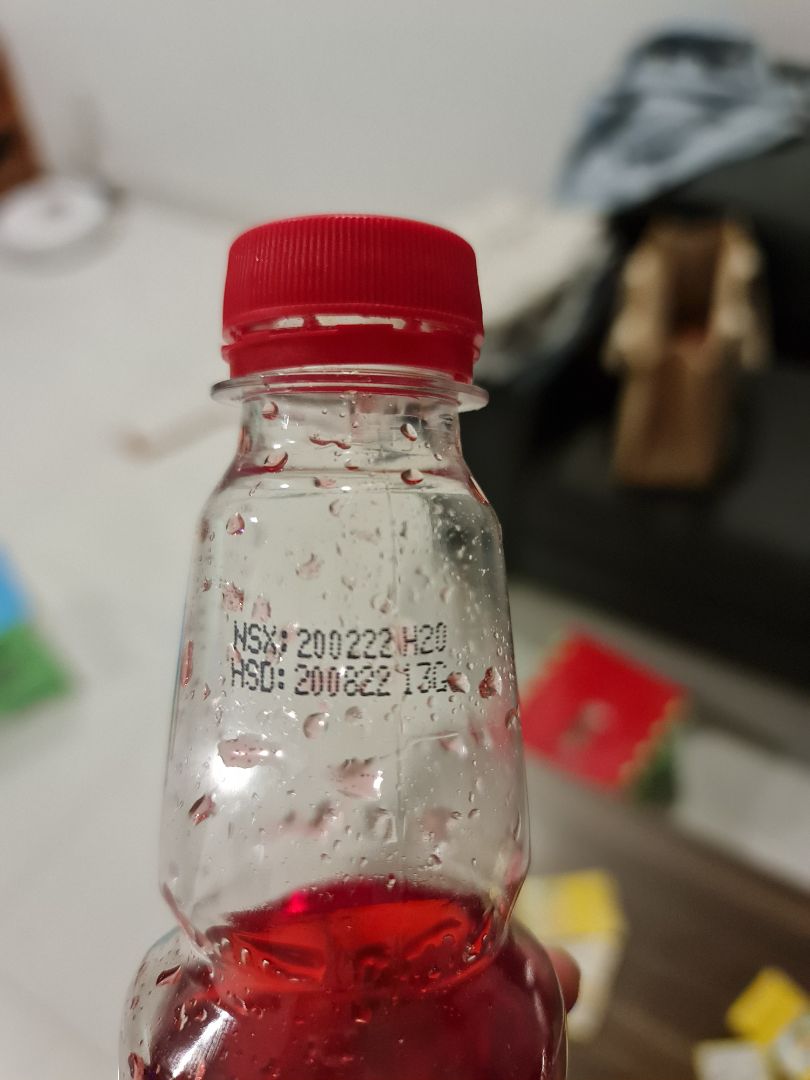 bó tay, giao cho thùng nước cận date (còn không tới 2 tháng nữa hết date). Sting mà ko còn tí gas nào! Dù đã mua nhiều lần nhưng những lần trước rất ok, lần này thật sự thất vọng với Tiki!!!