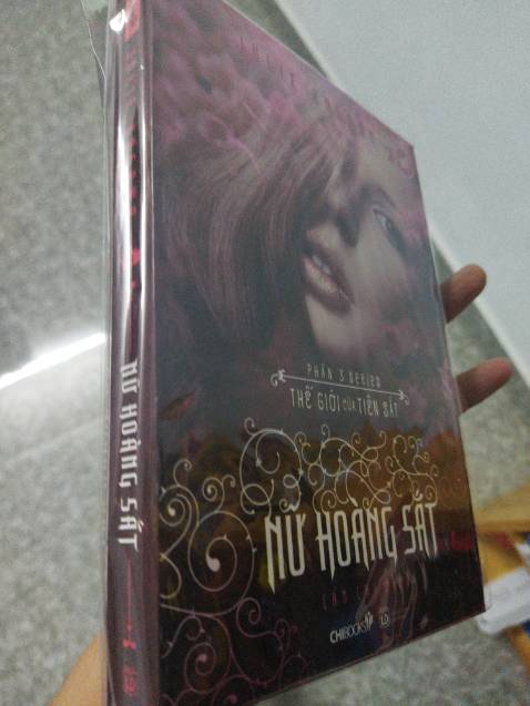 Bìa đẹp, sách rất mới, nguyên màng bọc, chất lượng giấy tốt