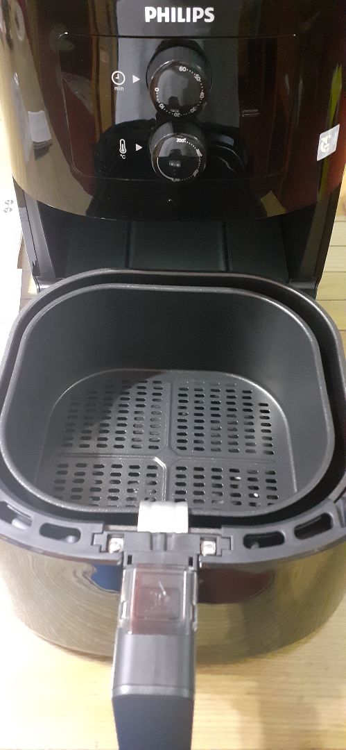 Cực kỳ hài lòng, nồi nhìn bên ngoài thì đẹp, chắc chắn, shop đóng gói cẩn thận,  chưa dùng nên chưa có kết luận cụ thể.  Thiếu bản hướng dẫn sử dụng, đề nghị shop sớm gửi thêm cho mình để làm theo đúng quy định nhé.