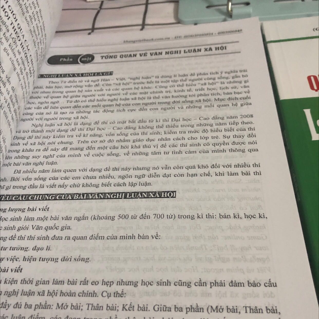 Lần nào mua bên tiki cũng thích cách đóng gói bên này cực 
Sản phẩm đẹp lắm luôn 
Cá nhân mình thì giao hàng bên tiki gần gũi hơn 
Nhiệt tình quá trời 
Nắng noi mà chú shipper lúc nào cũng nhiệt tình