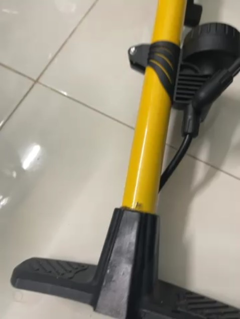 Bơm *** thử đã xì nhớt rồi. Mong shop đổi trả.