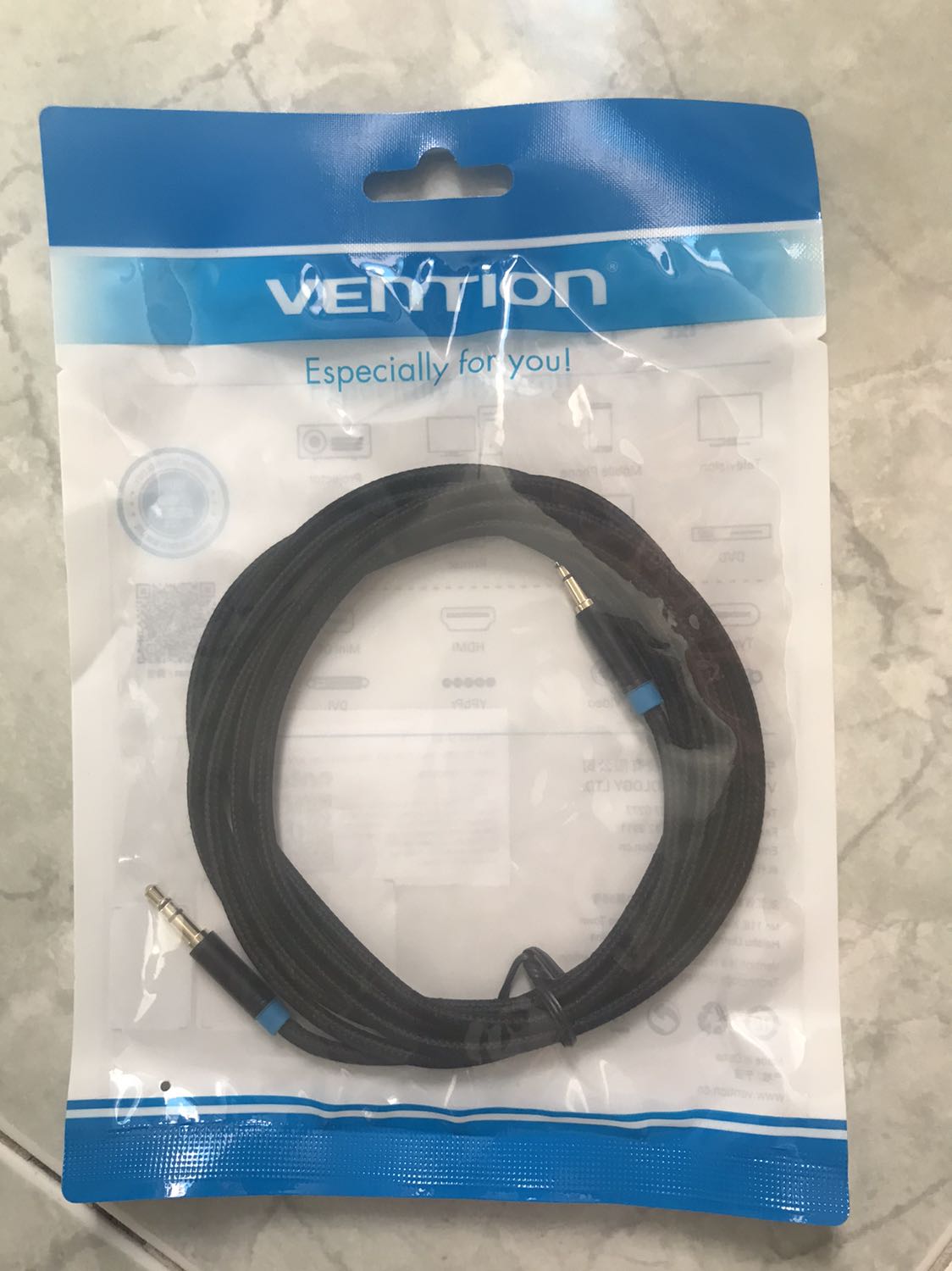 Sản phẩm này đúng như ma tổ. Sản phẩm được đóng gói cẩn thận và đẹp mắt. Sẽ ủng hộ cho shop lần sau nếu còn sống và còn tiền sau đại dịch này.