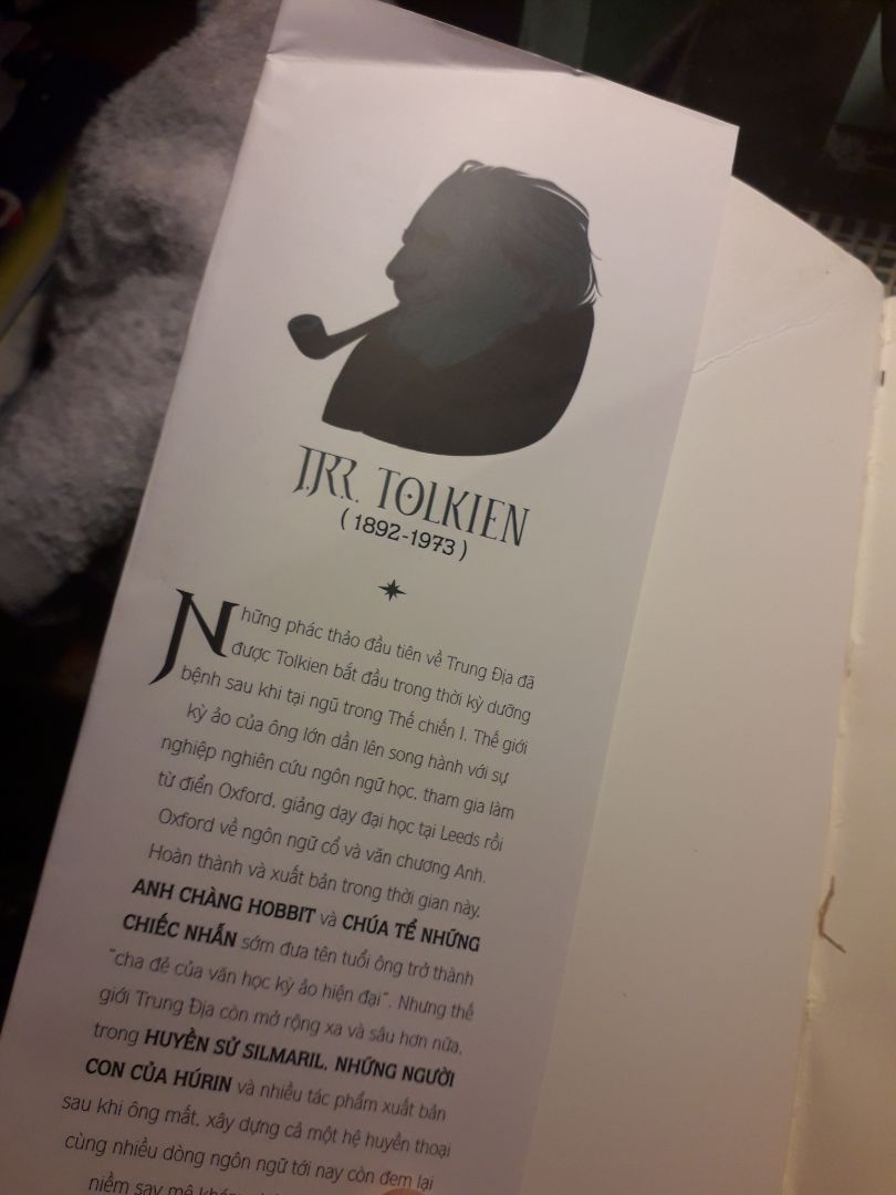 vận chuyển chưa được tốt gãy góc nhiều thời gian vận chuyển nhanh ,shipper tốt bụng ủng hộ lần sau