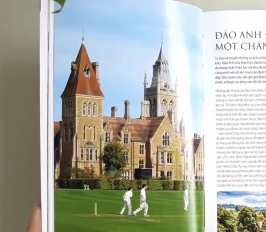 Một cuốn cẩm nang khá là đầy đủ về nước Anh giúp người đọc có thể hiểu biết về địa lí, khí hậu, văn hoá, con người ... của nước Anh. Cuốn sách cần thiết dành cho các bạn thích khám phá du lịch các vùng đất mới. Mình sẽ tìm mua đủ bộ Cẩm nang du lịch này.