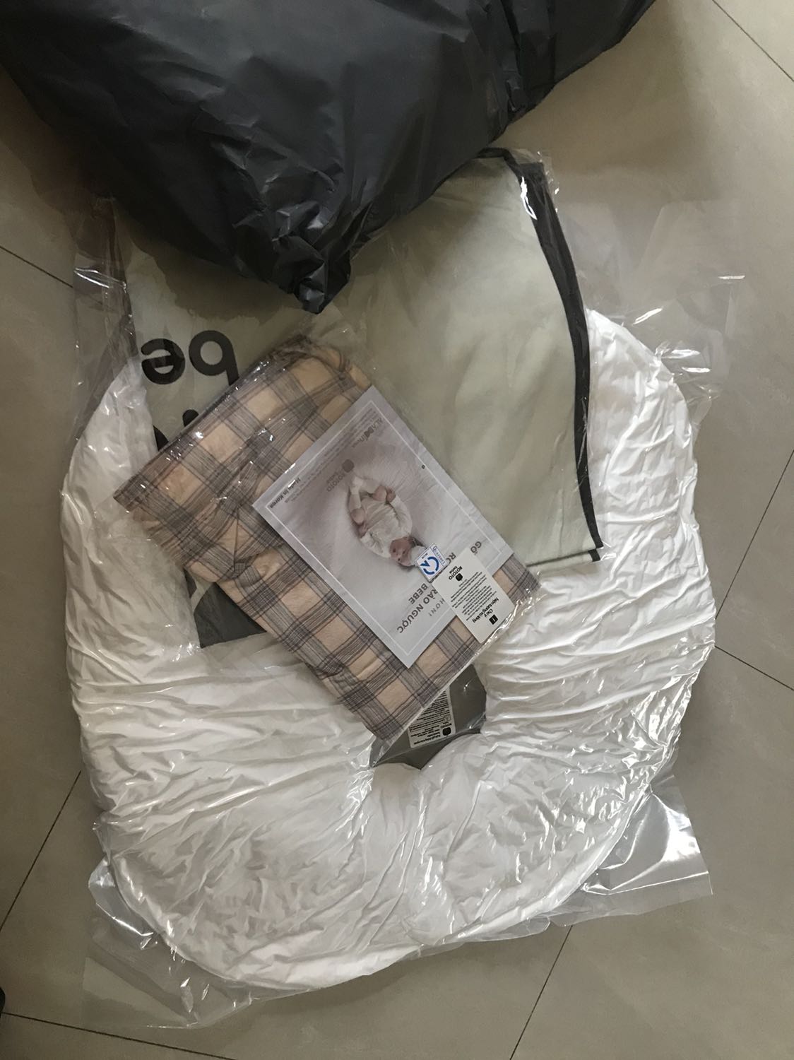 Tư vấn viên nhiệt tình, gối xị, con mình nằm lên thích quá nên ị với ngủ liên tục.