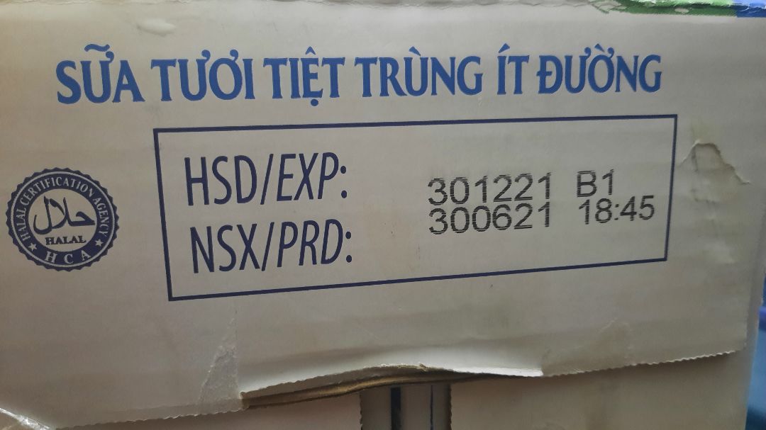 Lần thứ hai mua hàng, date mới. 
Do dịch nên vận chuyển chậm hơn hẳn lần trước nhưng thôi vẫn cho 5 sao để ủng hộ shop.