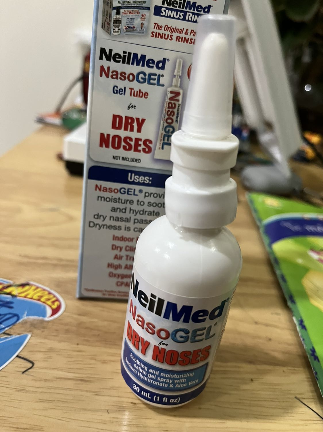 Chai đã bị khui và đầu vị cong . Có dịch chảy ra. Nói chung sản phẩm rất tệ. Đề nghị đổi hàng lại Chai đã bị khui và đầu vị cong . Có dịch chảy ra. Nói chung sản phẩm rất tệ. Đề nghị đổi hàng lại