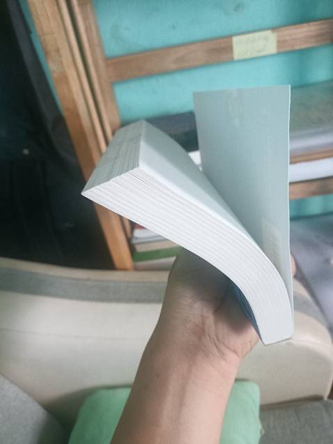 Giấy hơi mỏng,........................