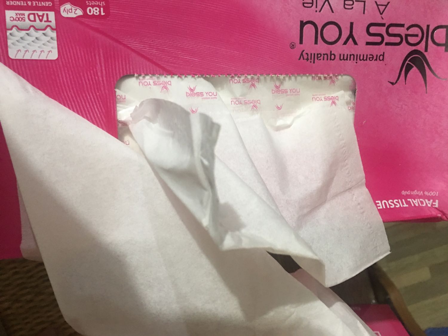 Quá rẻ so với ở ngoài tiệm tạp hoá...giấy mịn xài rất ưng nè! Thanks Tiki! Cho 5sao vì giao hàng về tới quê mà siêu tốc độ