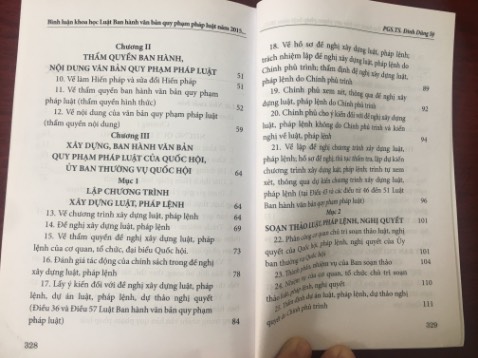 Sách đẹp, màu sáng, dễ đọc. Gói cẩn thận. Đọc sơ vài nội dung thấy tác giả phân tích hay, đúng. Các bạn nào làm việc bên lãnh vực pháp luật hay cơ quan công quyền nên mua.