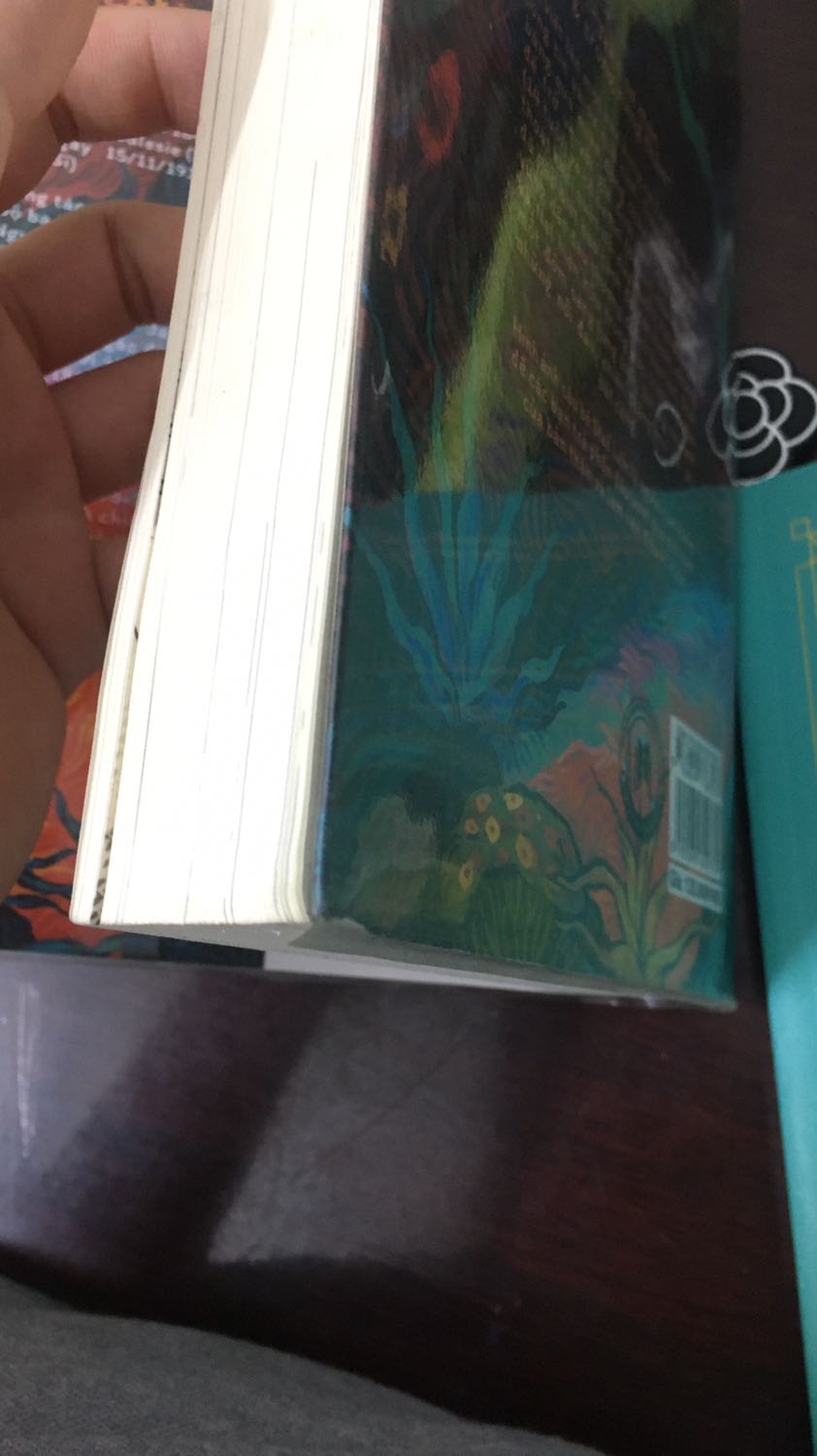 Chất lượng ở Tiki lần này không ổn đâu, gói không chắc chắn nên sách bị nát á, nhưng mình ms bị 1 lần này nên cx bt, giao nhanh