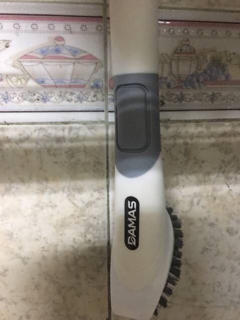 Thiết kế đẹp, basic, cọ nồi chảo sạch bong kin kít. Có lỗ treo ở tay cầm tiện lợi, nút bấm nhẹ ăn tay. Săn sale được giá ok Thiết kế đẹp, basic, cọ nồi chảo sạch bong kin kít. Có lỗ treo ở tay cầm tiện lợi, nút bấm nhẹ ăn tay. Săn sale được giá ok