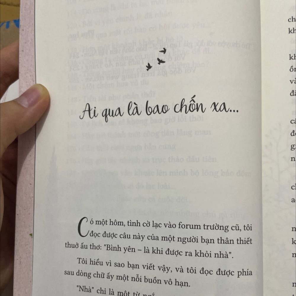 Tiki giao nhanh bất ngờ luôn dù mình chọn giao hàng bình thường(chỉ 4h là shipper gọi rồi). Chất lượng sách in rất đẹp, thẳng thớm khiến mình rất hài lòng. Hội giựt sách cô hồn nên giá cũng rẻ hơn bt. Còn nội dung thì mình chưa đọc nên chưa cho đánh giá được