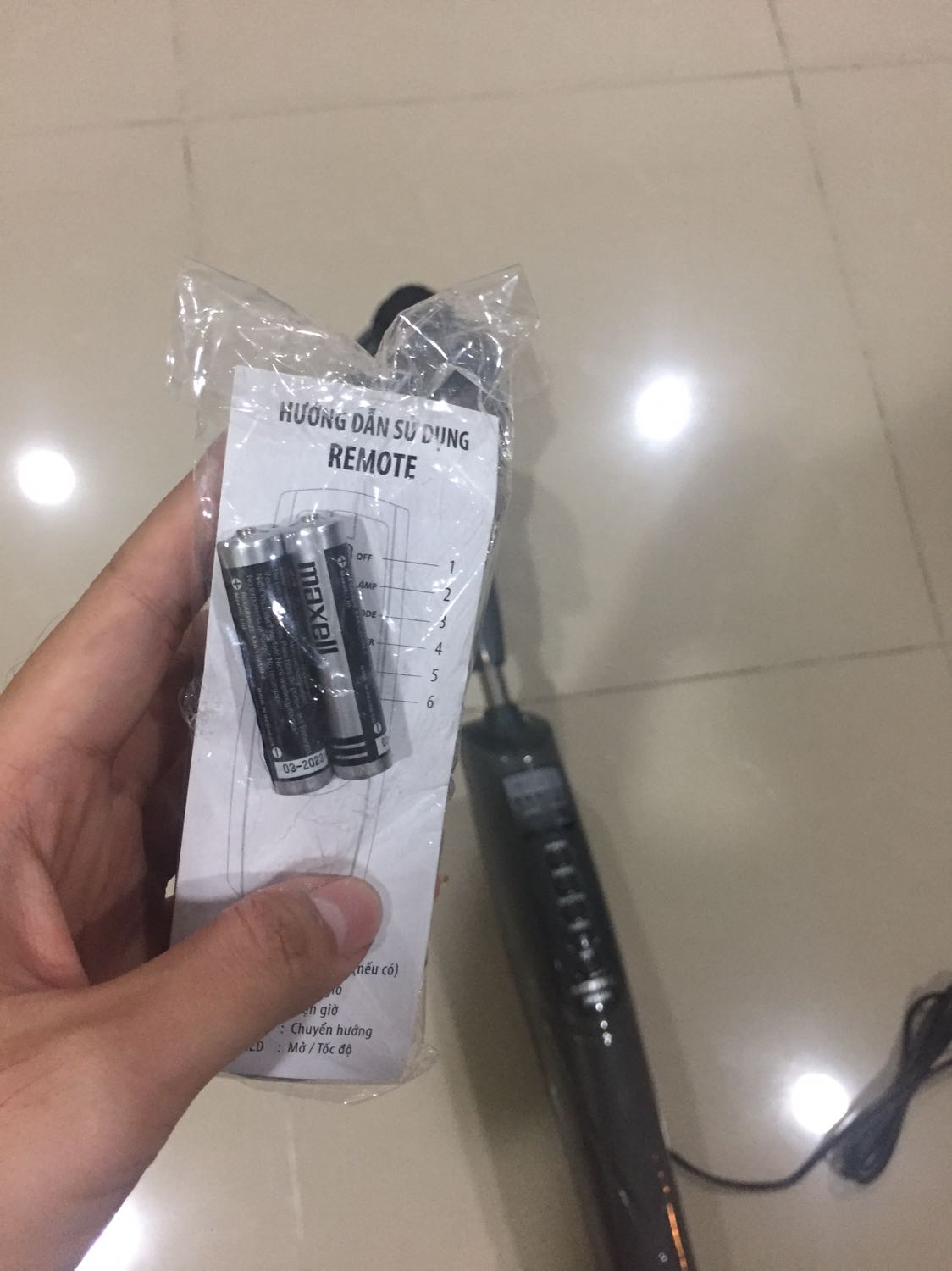 Đã mua và rất hài lòng. Đặt hàng lúc 2h trưa mà 4h đã nhận được rồi, TikiNow ko bao giờ làm mình thấy vọng. Quạt y như mô tả do tới 7 cánh nên rất là mát, quạt mạnh nhưng không gây ồn. Nói chung mình ưng sản phẩm lắm. Sẽ ủng hộ Tiki và shop nữa