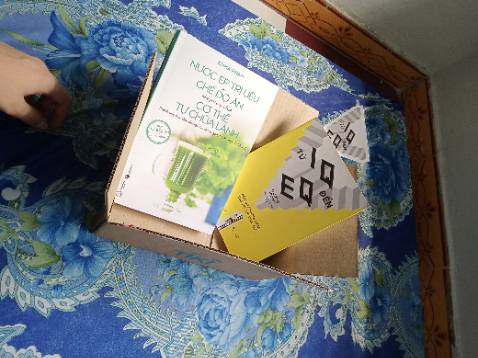 Sách đẹp và hữu ích, nó sẽ giúp bạn tích cực và có cuộc sống đơn giản hơn thú vị hơn 🍀 Cố Lên người mạnh mẽ trước màn hình 🌸