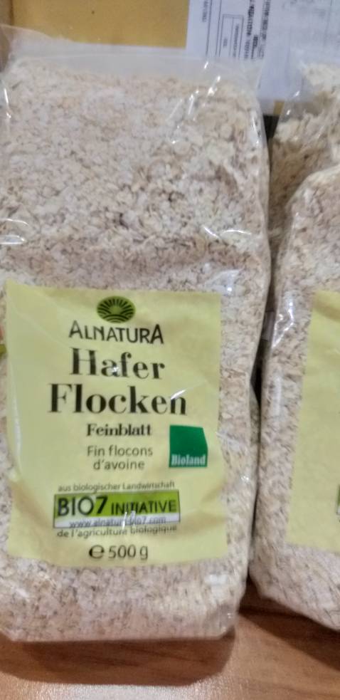 Shop giao nhầm hàng rồi. Hàng mình nhận được không phải dạng hạt mảnh cán vỡ, mà là loại cán vụn. Shop đổi loại hạt cán vỡ giùm nha.