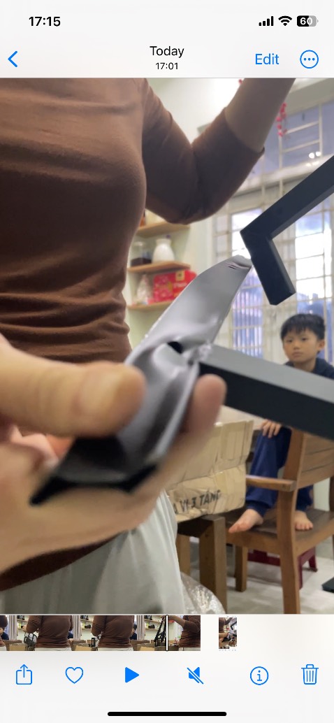 Sản phẩm nhận được móp méo như thế này đây ạ