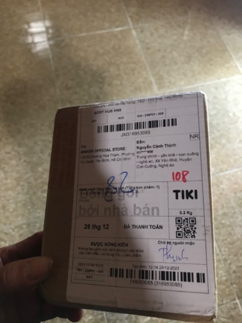 Hàng chuẩn nguyên seal, đúng hãng anker . Chất lượng chưa biết bền hay không . Tuy nhiên điểm trừ không biết do bên bán hay bên nào mà thấy chậm hơn so với đơn hàng khác . Ok