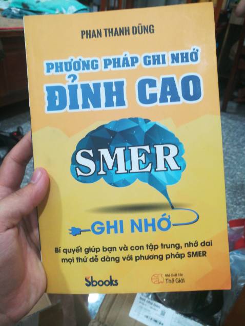 Sách mới nhưng hơi dơ nha
