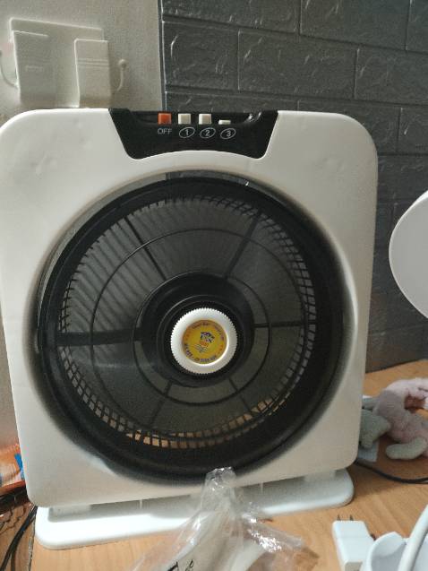 Quạt chạy hơi mạnh, thôi bay cái não luôn 😆
Chất lượng oke, giao đúng hàng, đánh giá 5 sao.