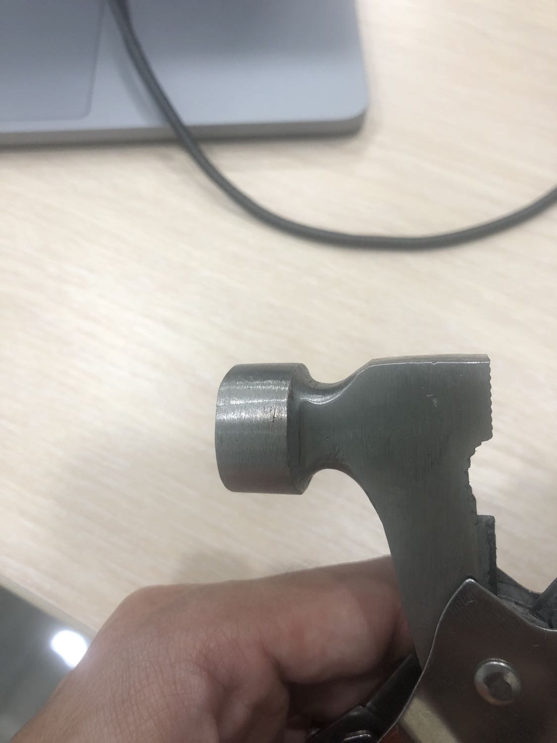 Sản phẩm cũ, bị rỉ sét, hơi thất vọng