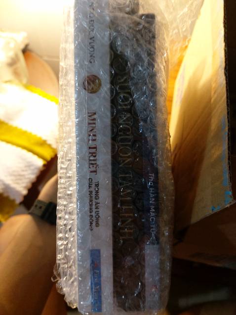 Tiki đóng gói cẩn thận, sách đẹp, giao hàng nhanh, mình rất hài lòng.