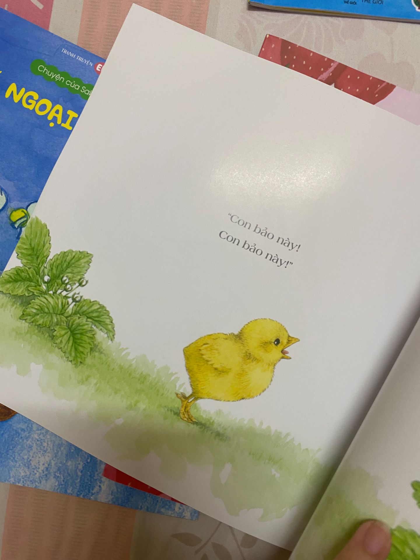 cuốn này mình đọc được bài trênnfb thấy rất cảm động nên cũng mua thử cho con 1 quyển