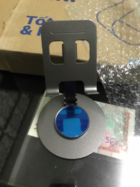 Hàng không giống quảng cáo,chân hông chững chắc