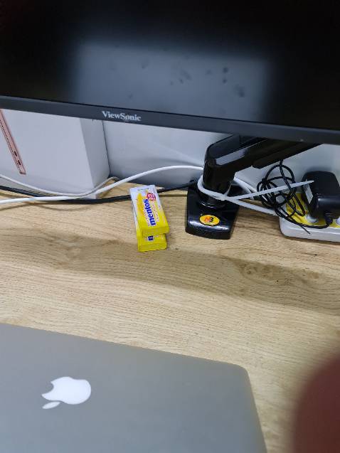 Sản phẩm dùng rất oki nhé. Gọn bàn làm việc của mình luôn