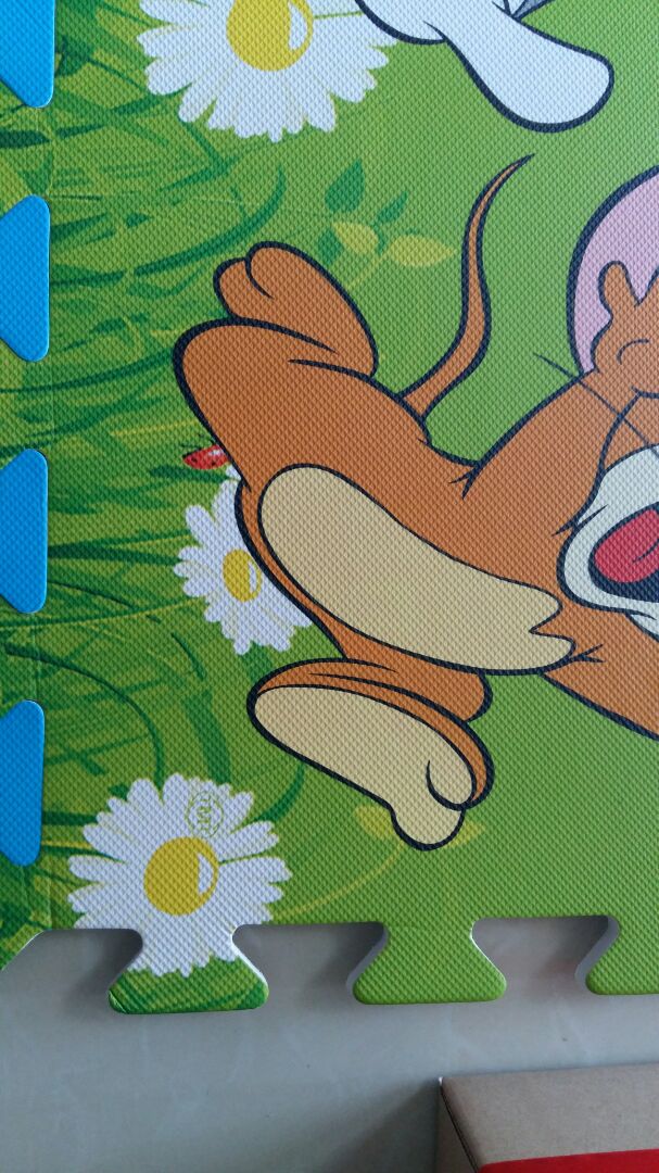 4 miếng xốp thì có 2 miếng ko in logo nhà sx, nhìn bên ngoài hình nhòe hơn 2 miếng kia (đt mình chụp lên nó hơi ảo) 4 miếng xốp thì có 2 miếng ko in logo nhà sx, nhìn bên ngoài hình nhòe hơn 2 miếng kia (đt mình chụp lên nó hơi ảo)