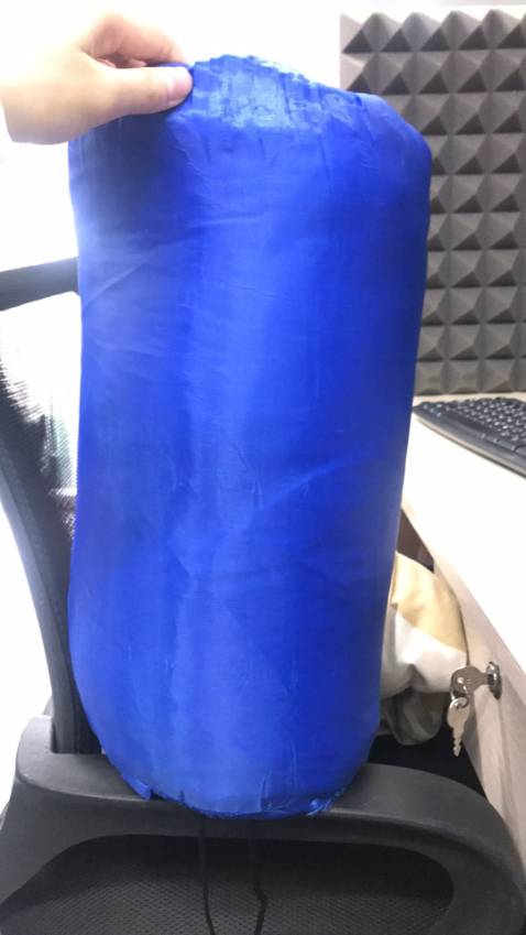 Sp y hình nha mấy bác. Thời tiết chỗ em đang lạnh nên tậu được cái thích lắm. Ấm, mềm mại, k có chỉ thừa. Hàng chính hãng có khác thật. Mình sẽ rủ mấy đồng nghiệp mua ủng hộ shop