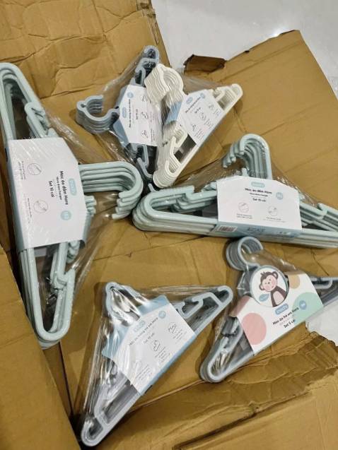 Móc siêu dày, cứng, chất lượng , giá rẻ hơn ngoài siêu thị