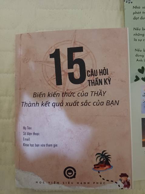 Cảm ơn tác giả Hồ Vĩnh Thùy Linh đã tặng cho thành viên Hội tác giả 5 sao mỗi người 1 quyển sách Đại lộ hành động tuyệt vời này. 
Rất là may mắn khi được tác giả ký tặng. 
Chúc tác giả Hồ Linh sẽ ra thêm nhiều quyển sách nữa và như câu slogan của thầy fususu: "Viết sao cho hay, sách sao bán chạy" thì tác giả đã có vế 1 rồi, mong vế 2 đến nhanh cho cuốn "Đại lộ hành động" này.