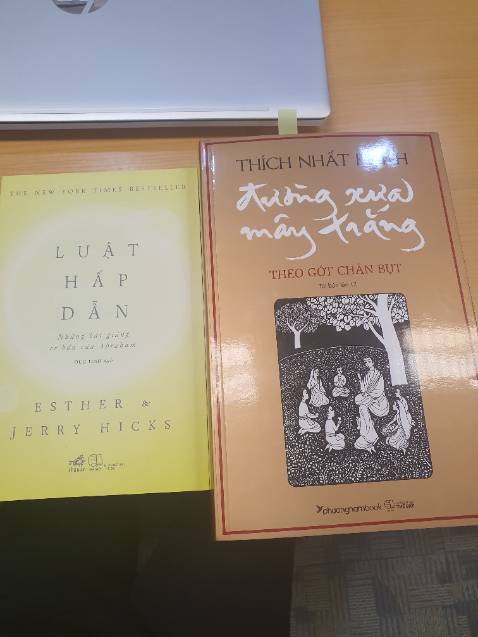 Nội dung sách rất hay, sách kể về cuộc đời của Phật và những thuyết giảng của Phật. Đọc sách cảm thấy thực sự nhẹ nhàng và tĩnh tâm. Tiki luôn luôn gói hàng rất cẩn thận.
