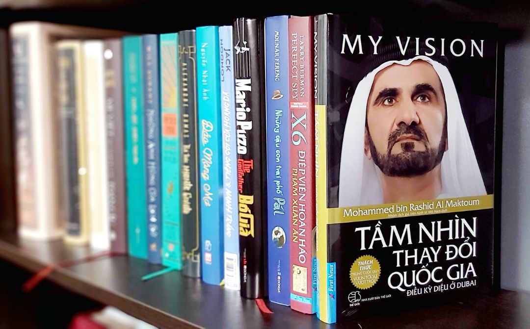 Sách mới về chưa kịp đọc nhưng hứa hẹn nhiều điều thú vị vì mình đã đọc qua review. Sách đẹp, giấy xốp nhẹ, cầm vừa tay. 
Dịch vụ Tiki thân thiện với người dùng. Sách được đóng hộp cẩn thận. Giao đúng hẹn dù trong thời gian phong tỏa toàn tp. Nhân viên giao hàng nhiệt tình. Like & Thanks!