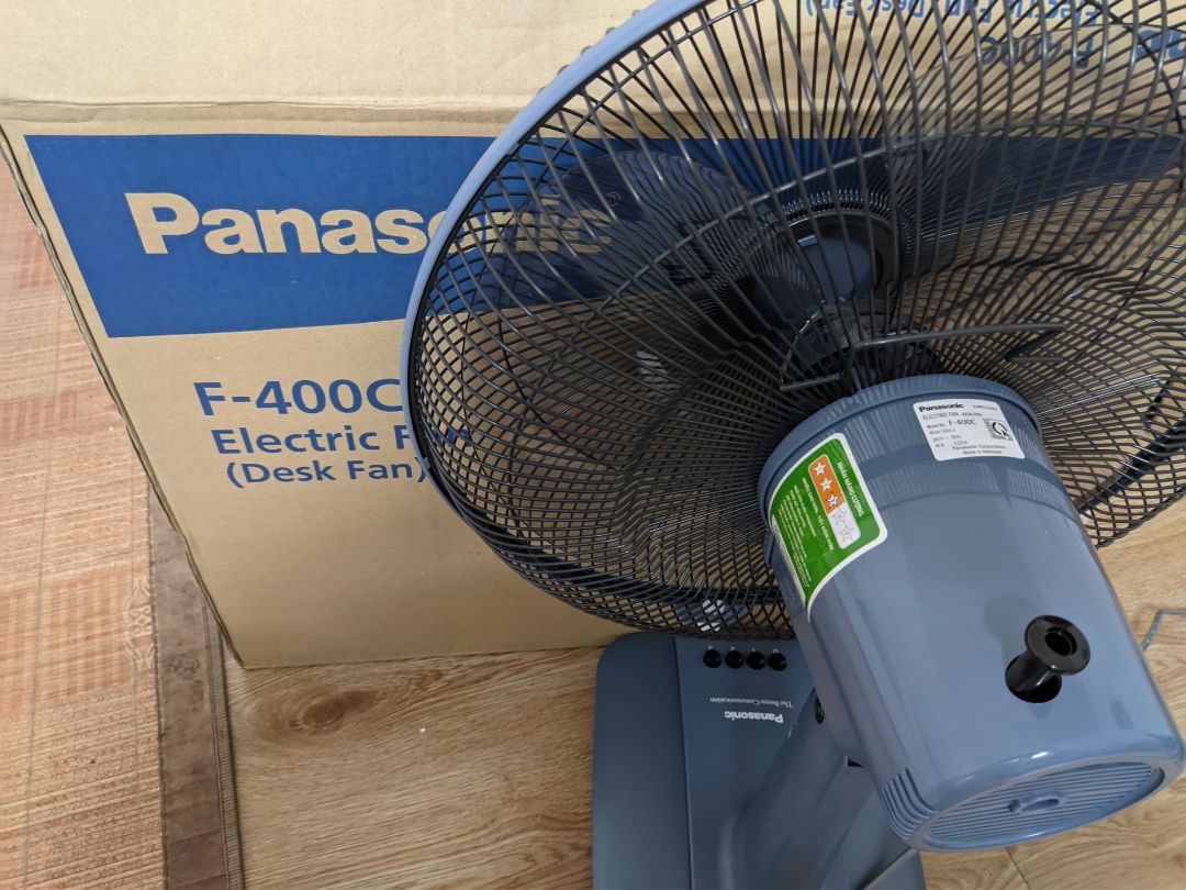 đặt hàng mã cb nhưng chuyển thành mã c, giao hàng nhanh nhưng ko đúng mã hàng đặt