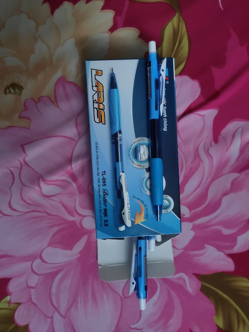 tiki giao hàng nhanh, viết đẹp, ghi êm tay, nét chữ thanh