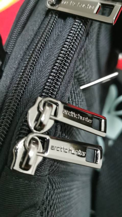 Lần đầu mua hàng chất lượng tốt lắm mn ạ đúng màu đúng kiểu trên hình ,túi khá dày vs e thấy hàng nhanh nhưng do e bận tí việc nên k nhận dc lúc a shipper giao xl a nhìu nha , thank shop có cơ hội e sẽ ủng hộ shop tiếp ạ