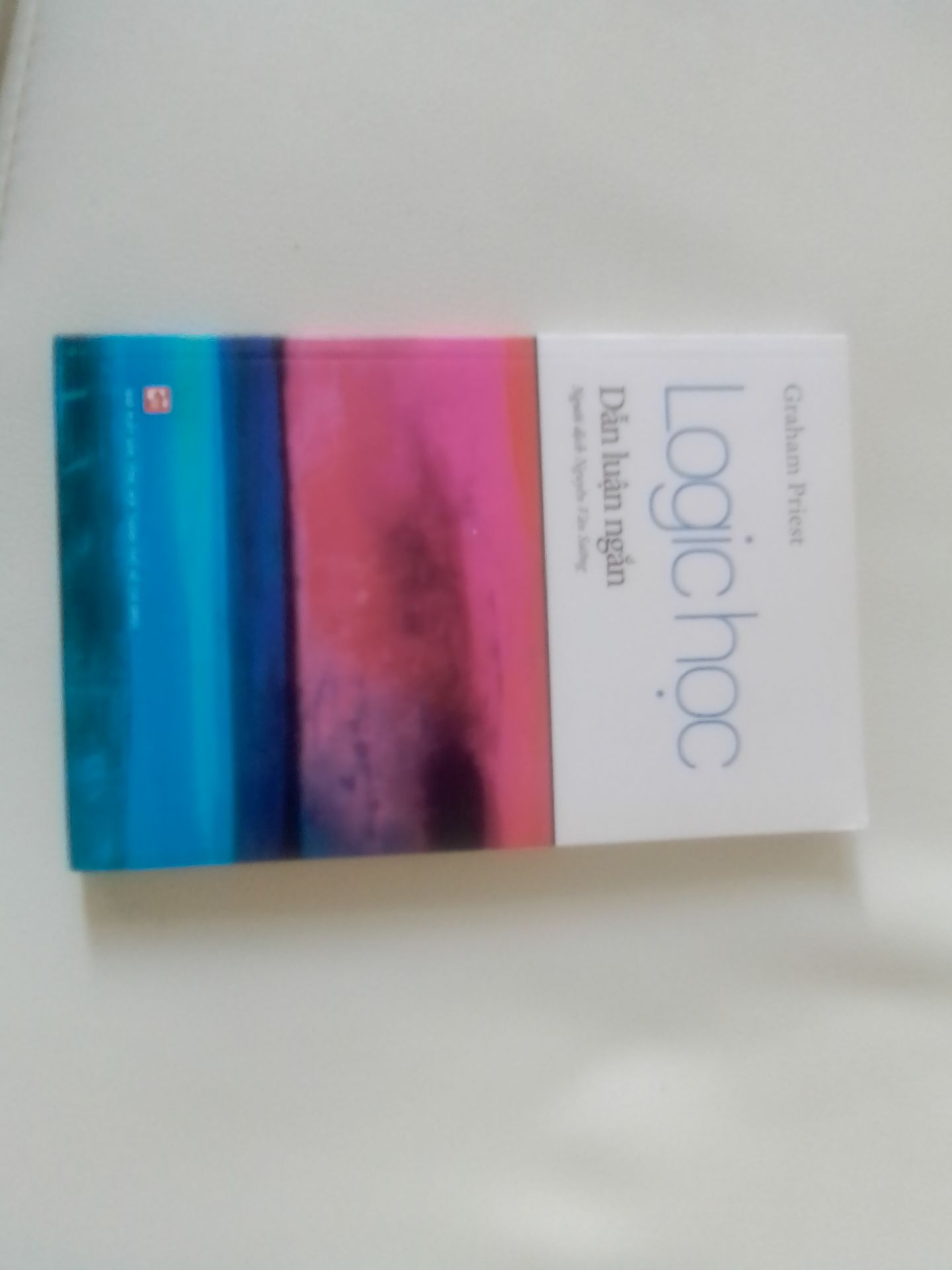 Bìa hơi dơ và cũ đáng lẽ 4* mà thôi tổng quan cũng tạm ổn r nội dung khái quát khá ok nhiều công thức toán logic nói chung khá hài lòng.