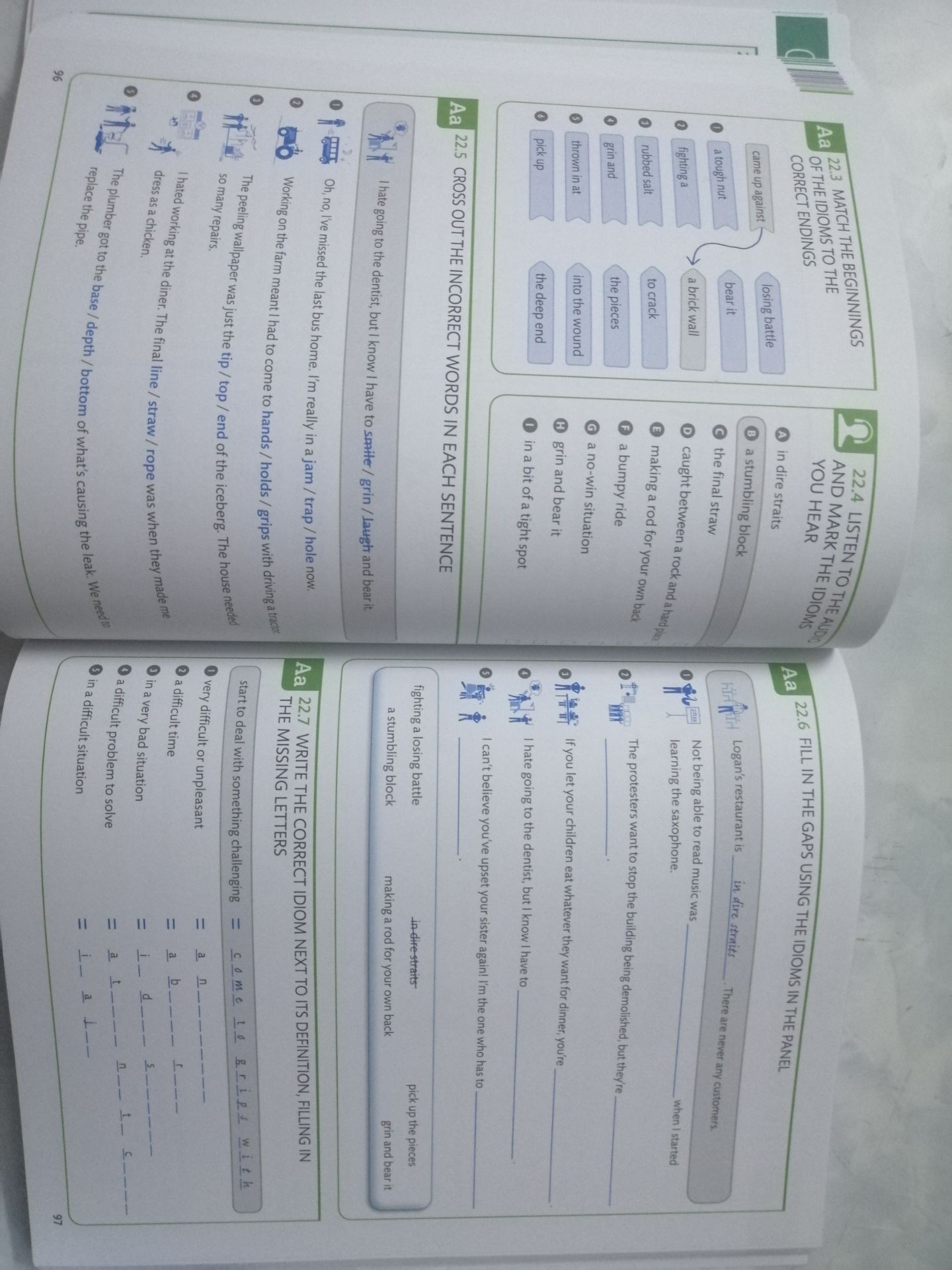 Shipper giao rất rất nhanh, lịch sự. Sách rất đẹp, nhìn là muốn học. Cảm ơn Tiki.